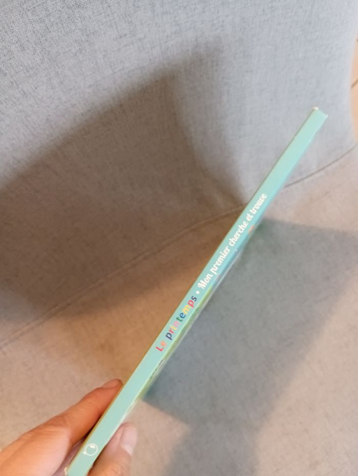 Livre mon premier cherche et trouve printemps - photo numéro 2