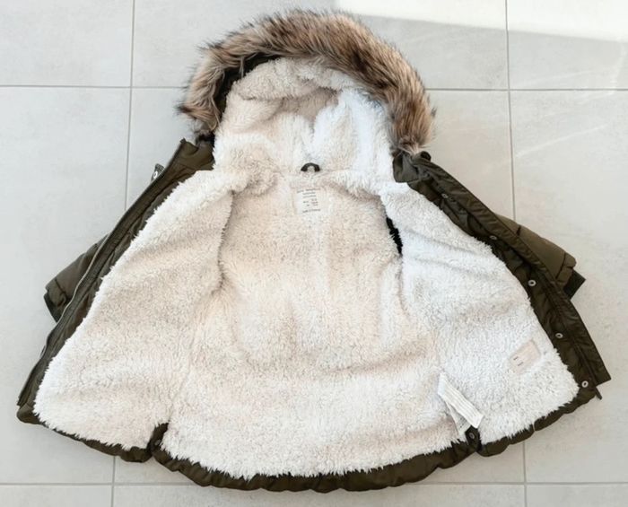 Doudoune Zara 3/4 ans kaki - photo numéro 3