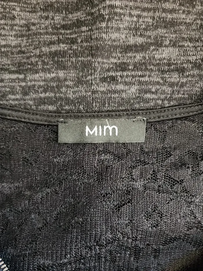 🌸T-shirt Dentelle Mimi Taille 36🌸 - photo numéro 5