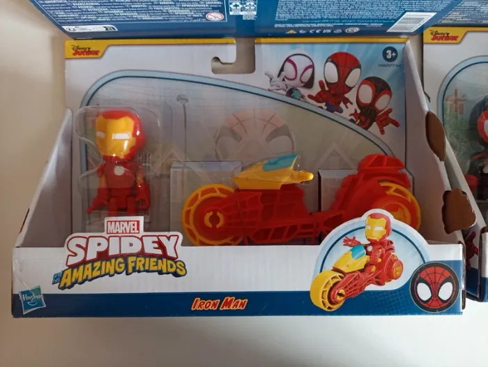 Lot 4 figurines spiderman - photo numéro 6