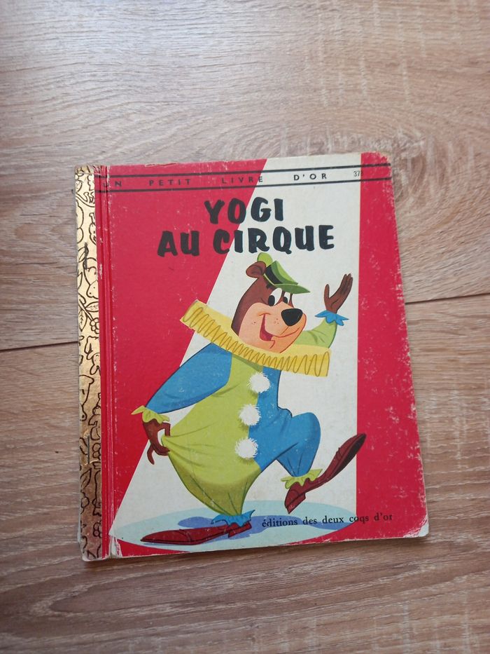 Livre yogi au cirque numéro 378