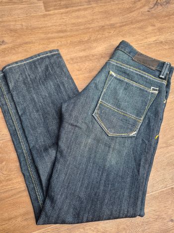 Levi's jeans neuf 10 ans