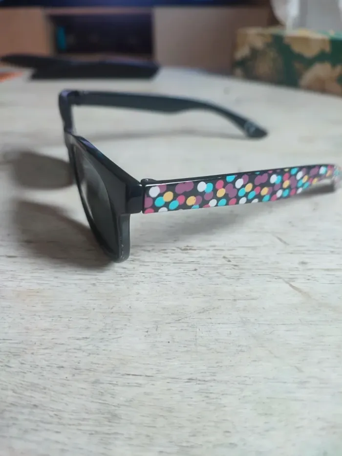 Lunettes de soleil enfant - photo numéro 2