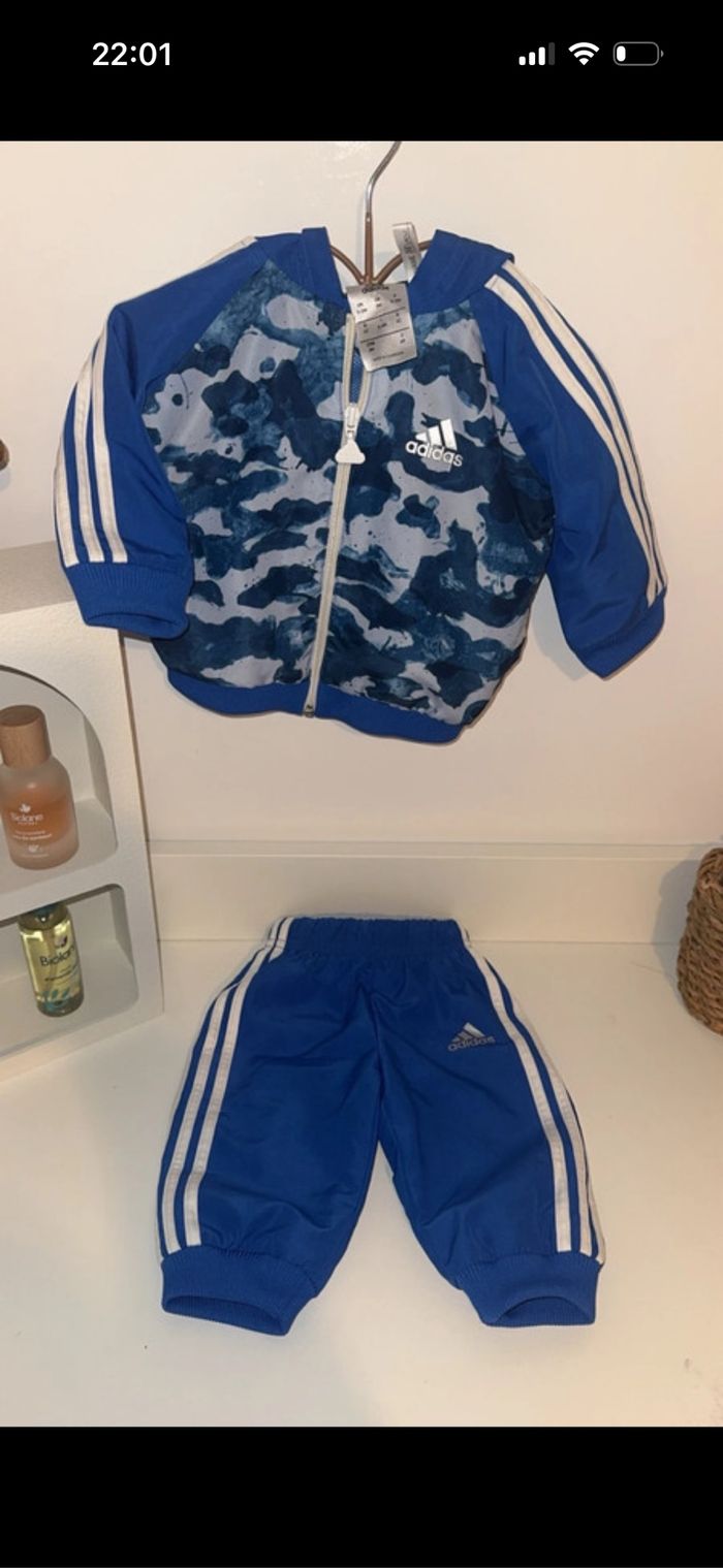 Ensemble adidas