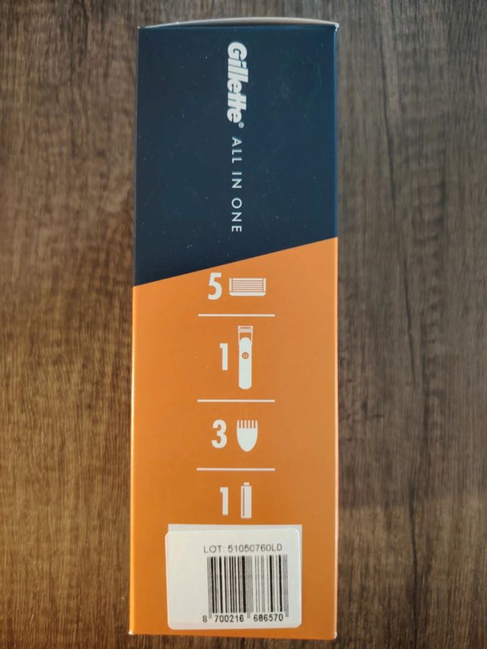 Kit rasage tout en un Gillette All in one neuf - photo numéro 2