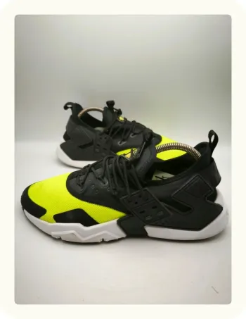 Baskets Nike air Huarache Drift noir volt Taille 43