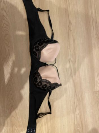 Soutien-gorge de la marque Shein, en taille 95 D