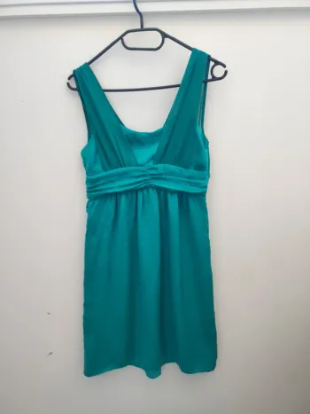 Robe vert émeraude Naf Naf taille 34