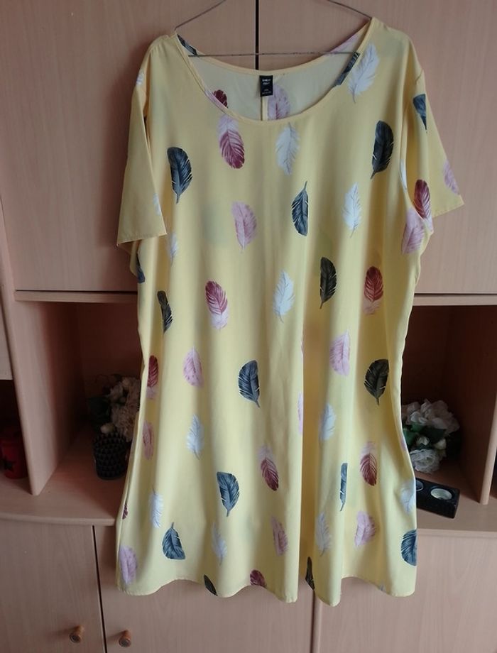 Jolie robe d' été femme