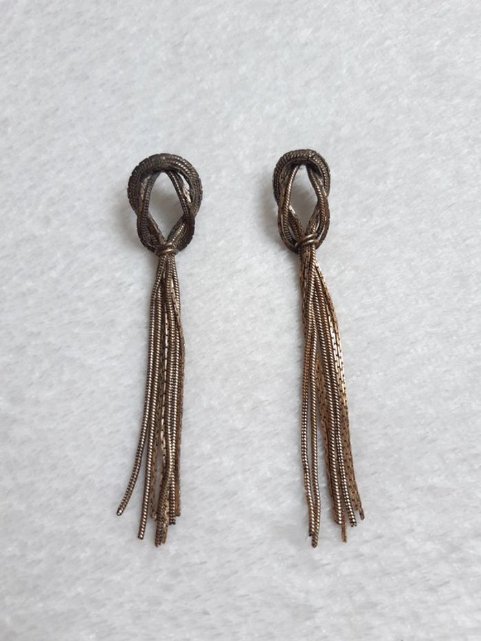 Boucle d'oreille longue