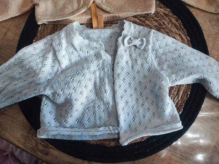 Lot Gilet 3 mois - photo numéro 2