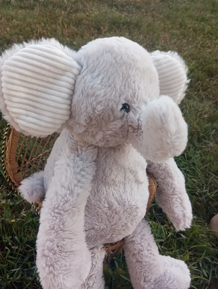 Peluche éléphant neuf - photo numéro 2