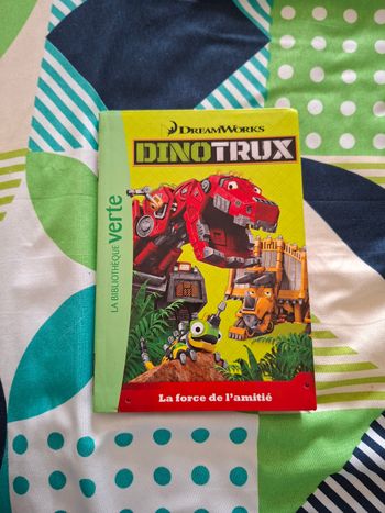 Livre enfant Dinotrux la force de l'amitié 