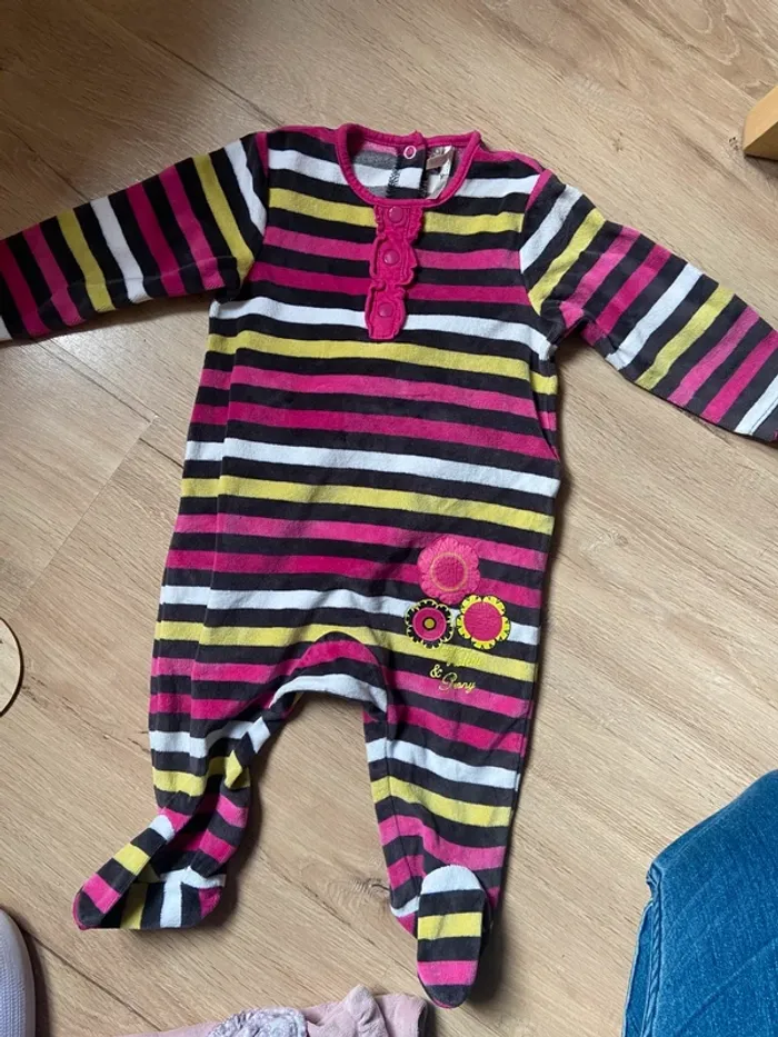 Lot 3 pyjamas chauds 9 mois fille - photo numéro 3
