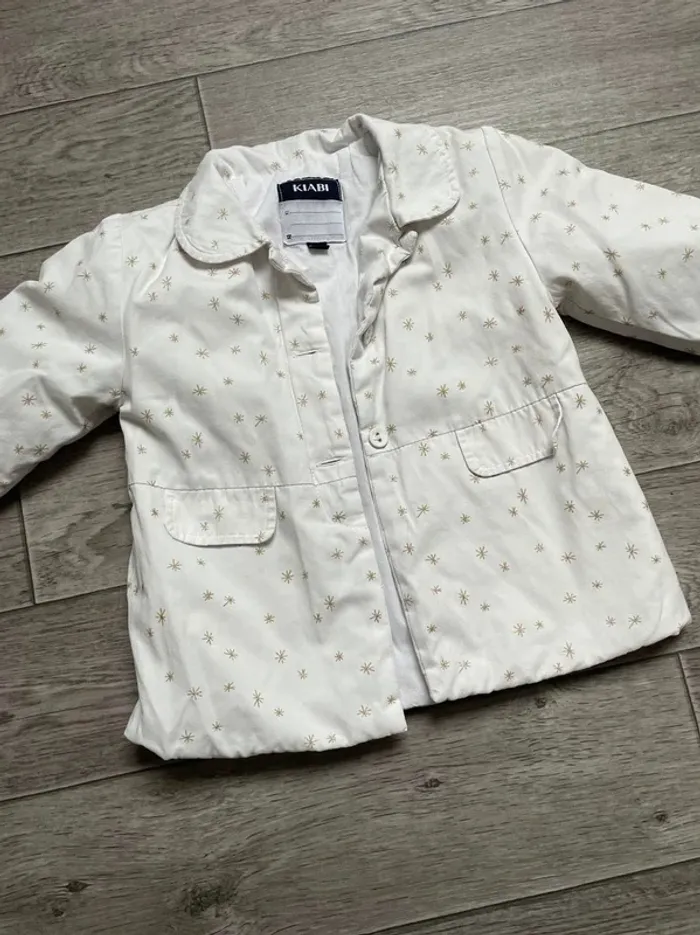 Manteau blanc Etoiles dorées  Kiabi 24 mois  Fille 24 mois #ingridblogmode2ans