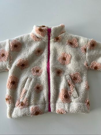 Jolie veste fleurie DPAM