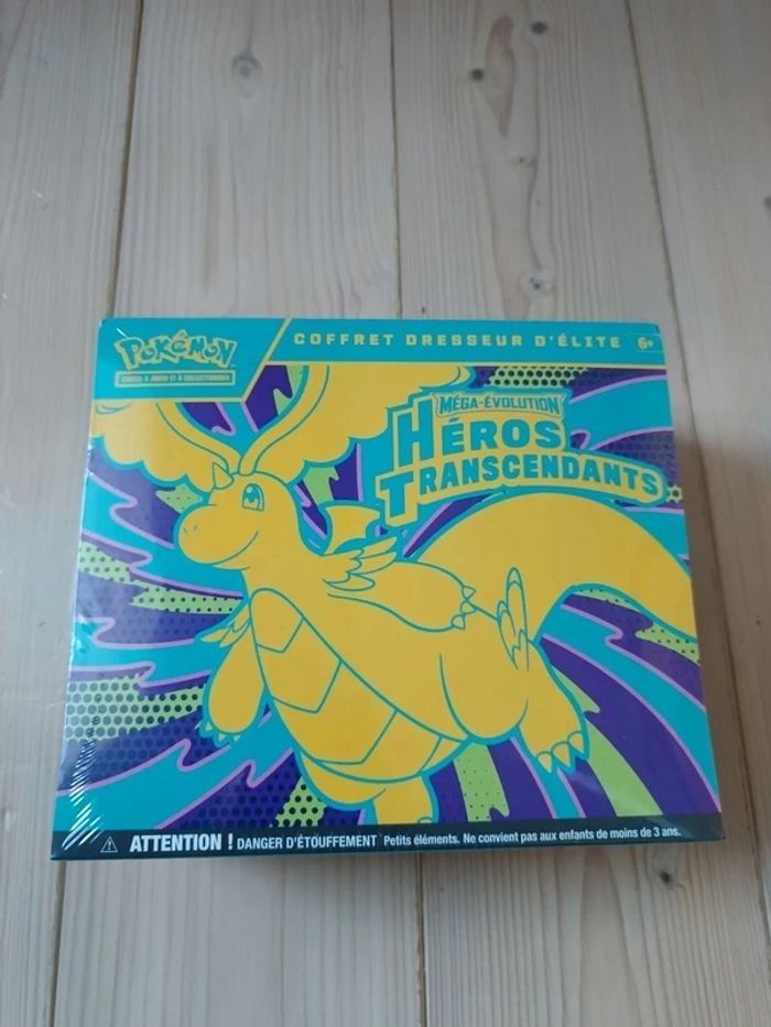 ETB pokemon Héros transcendant ME2.5 - photo numéro 3