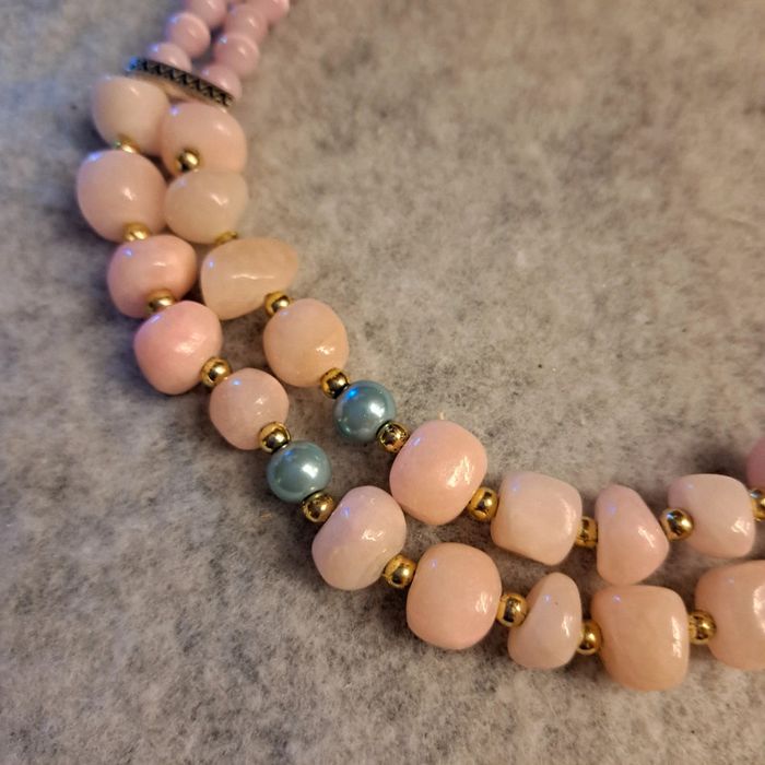 Collier ras de cou rose pâle bleu et doré - photo numéro 6