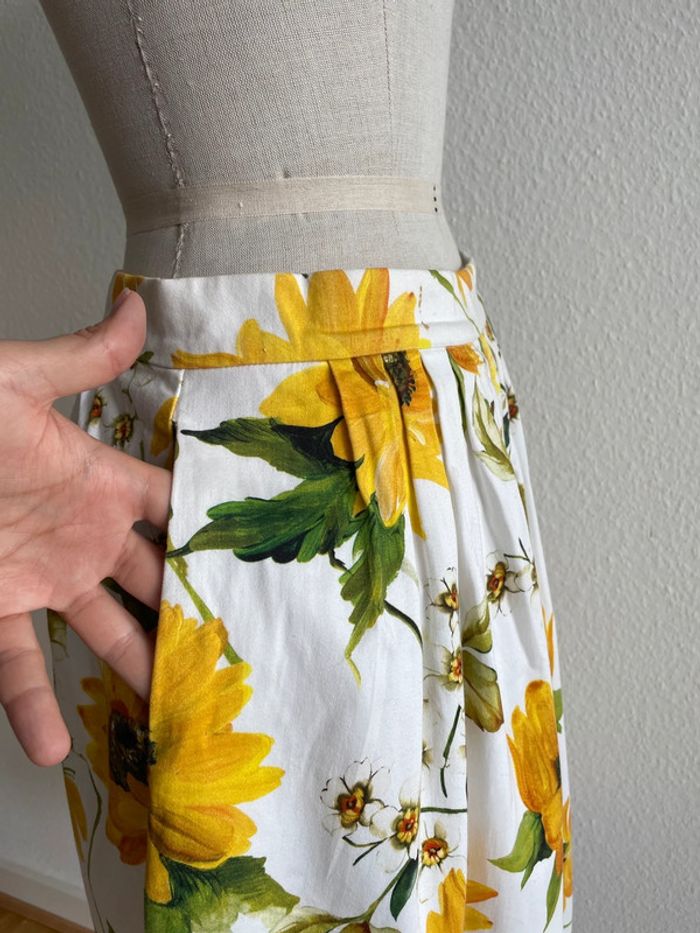 Jupe plissée blanche motifs tournesols Hallhuber taille 42 - photo numéro 4