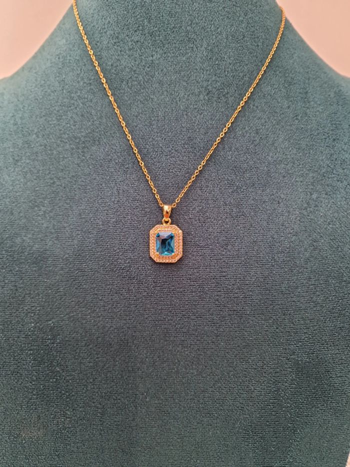 Collier Acier Doré Pendentif Pierre Bleue Cristal - photo numéro 15