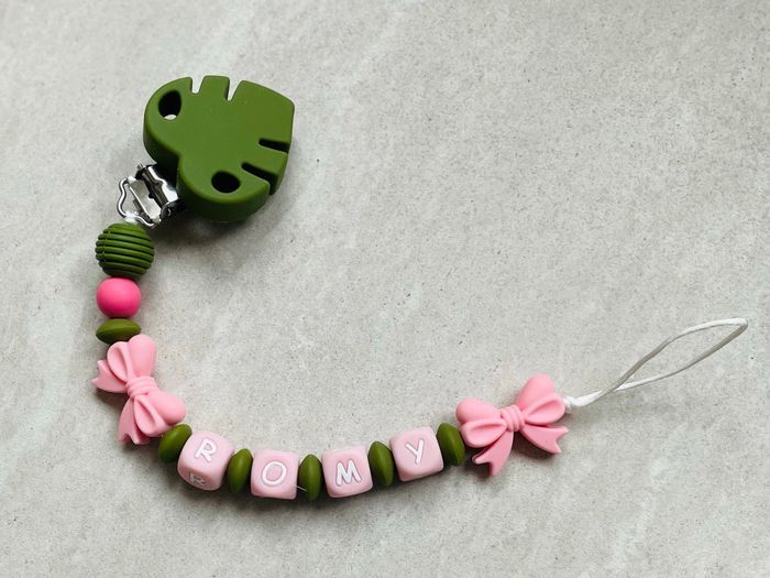 Attache tétine personnalisée