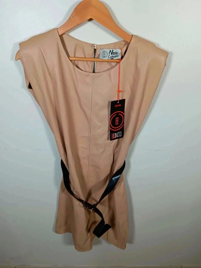 C22 robe simili beige New collection 42