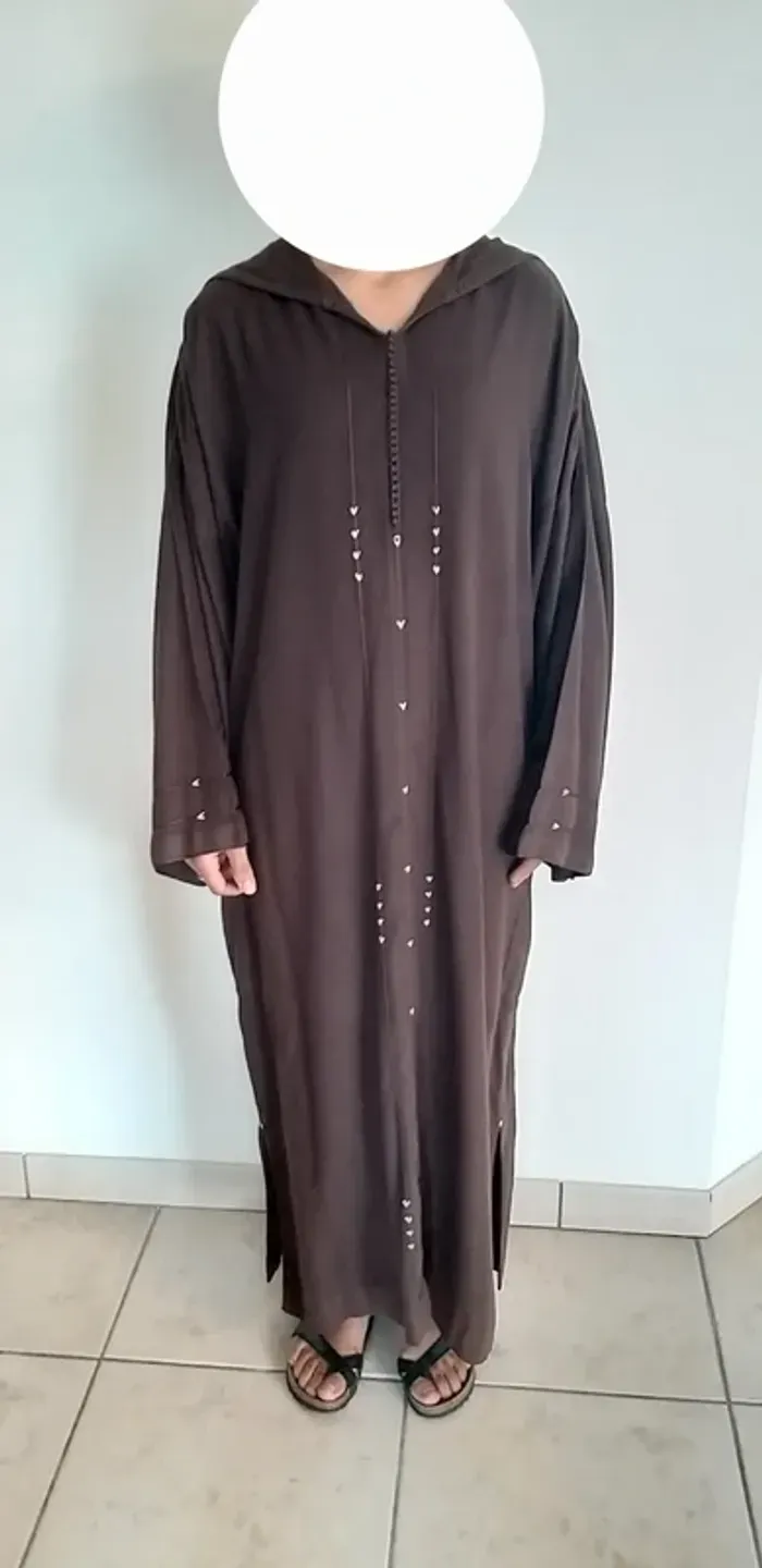 Djellaba neuve faite par artisan