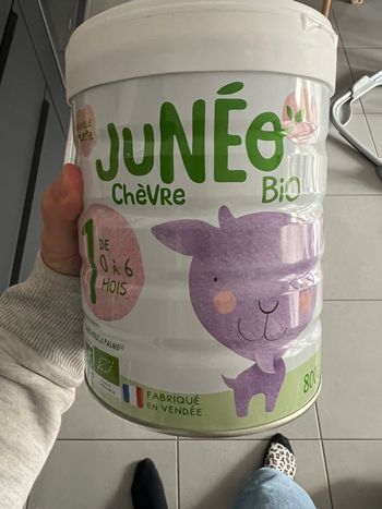 Juneo chevre 1er age neuf