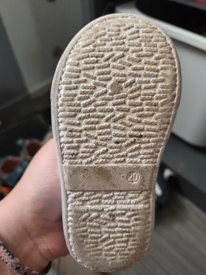 Basket fille taille 20 - photo numéro 3