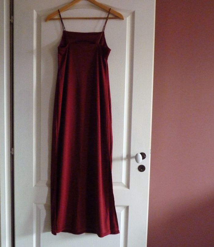 Robe Femme ceremonie S 36 fourreau rouge à bretelles fleurs TBE - photo numéro 3