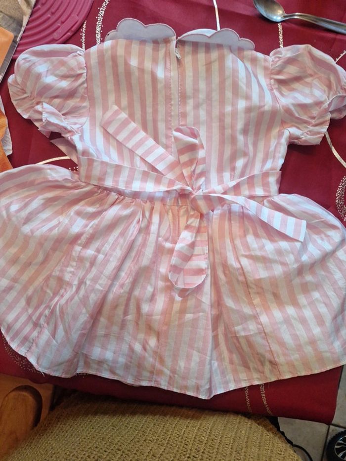 Splendide robe de princesse - photo numéro 4