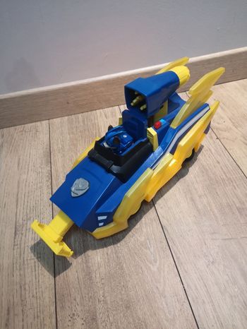 Véhicule chase super hero