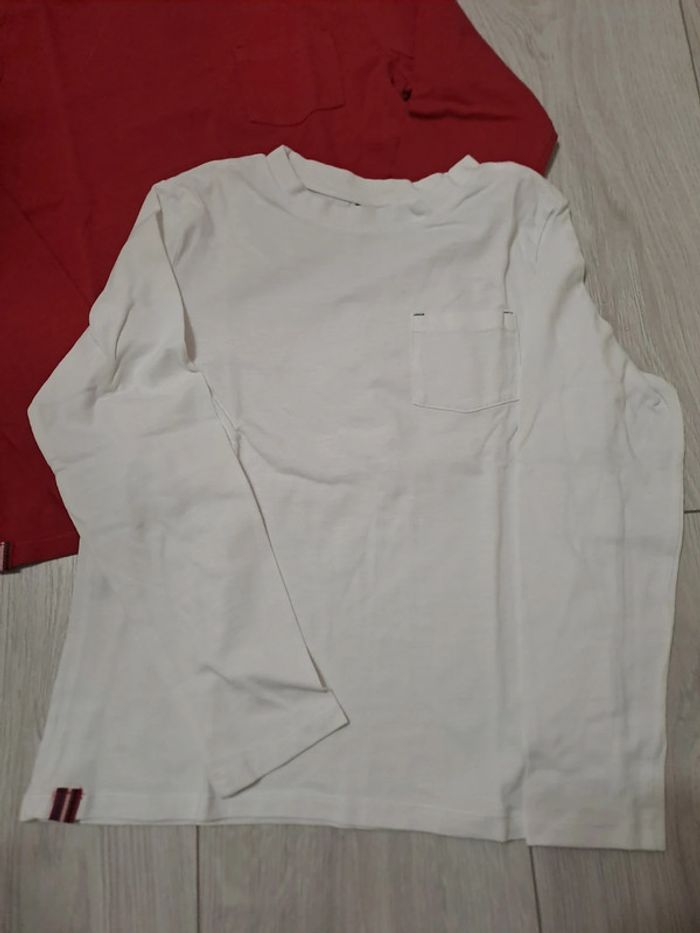 2 tee shirts 10A - photo numéro 2