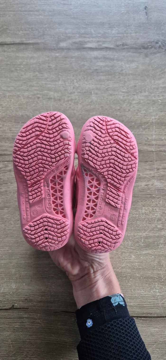 Sandales de piscine T.21-22 - photo numéro 5