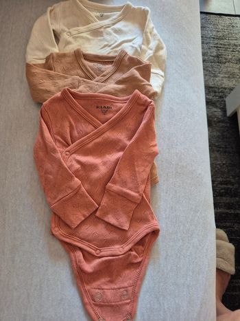 Lot 3 Bodies bebe