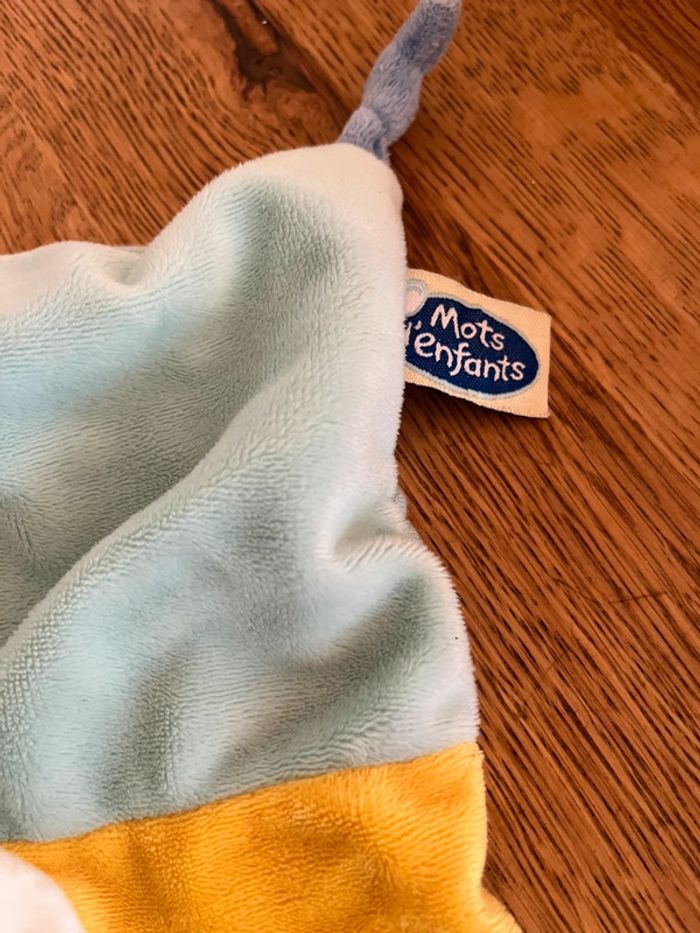 Doudou souris turquoise et jaune mots d’enfants - photo numéro 3