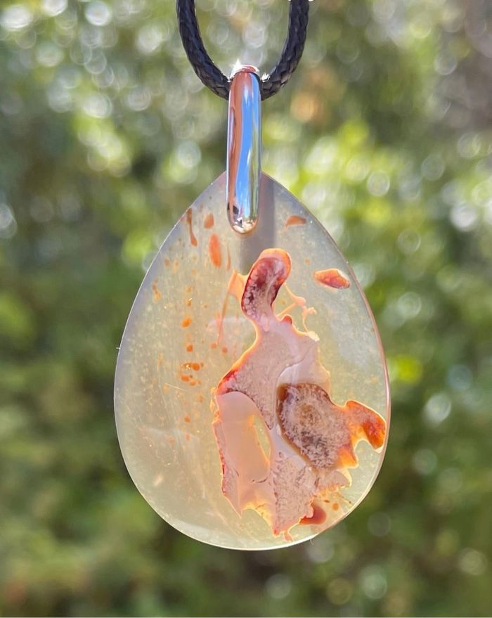 Superbe pendentif en ambre - photo numéro 2