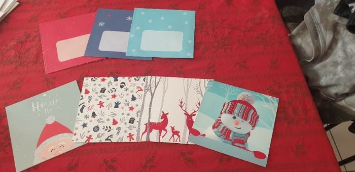 Lot de 4 cartes de fêtes et leurs enveloppes
