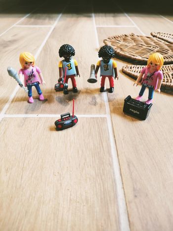 🎶Playmobil lot de figurines musiciens artistes dj et chanteuses