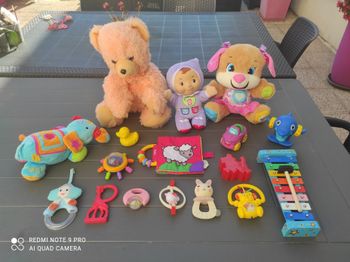 Lot jeux bébé