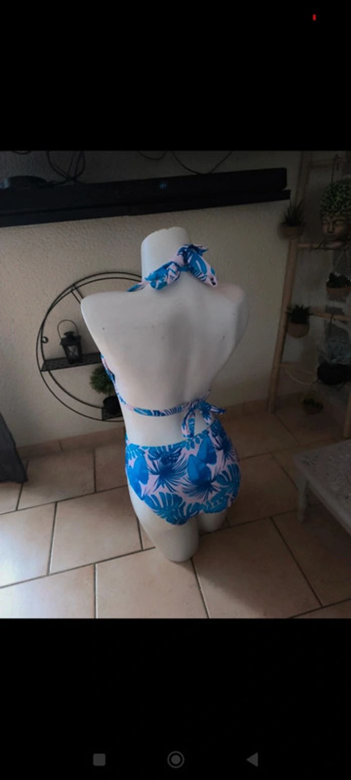 Maillot de bain 2 pièces neuf - photo numéro 2