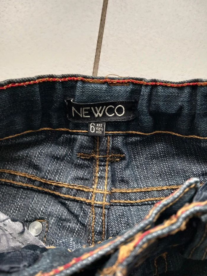 Jeans coupe droite légèrement slim 6 ans TBE - photo numéro 3