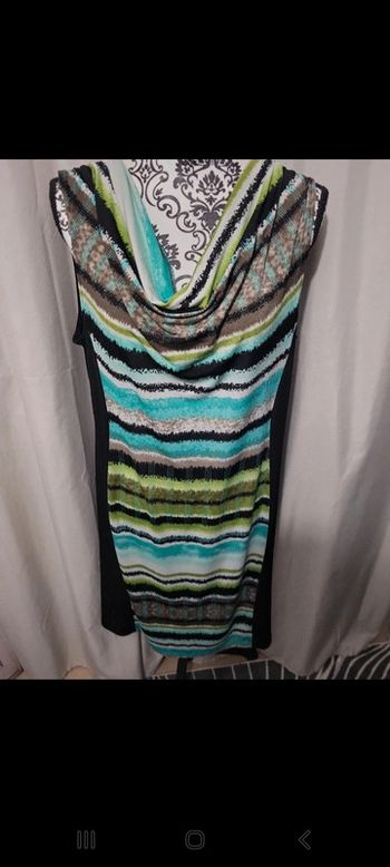 Robe colorée mi saison neuve t40