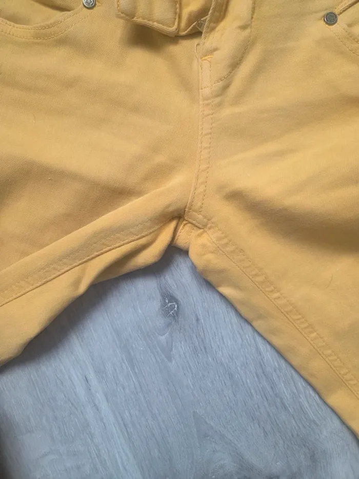 Jean jaune - photo numéro 4