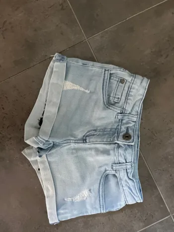 7/8 ans short jeans customisé bisous
