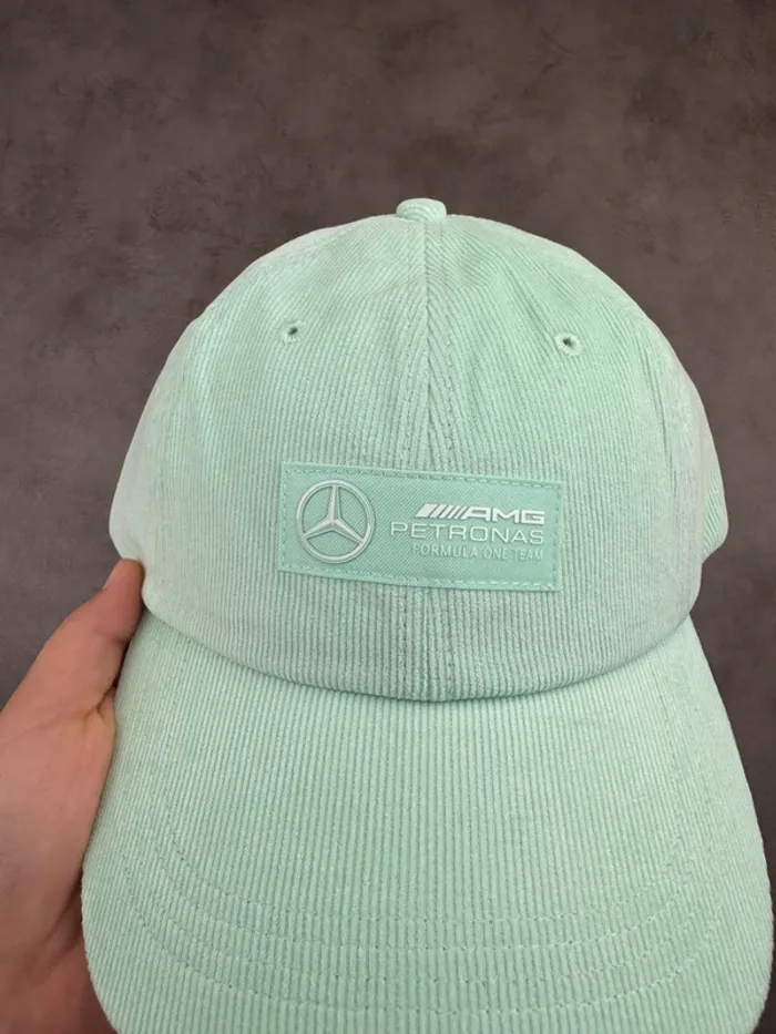 Casquette Mercedes F1 AMG en Velours côtelé Corduroy Vert Menthe Neuve - photo numéro 2