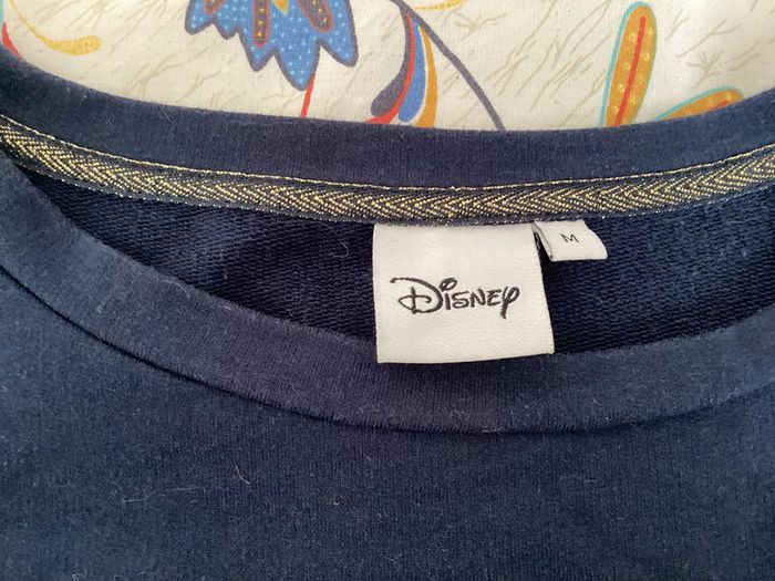Pull / sweat-shirt,marine « Disney « taille M - photo numéro 3