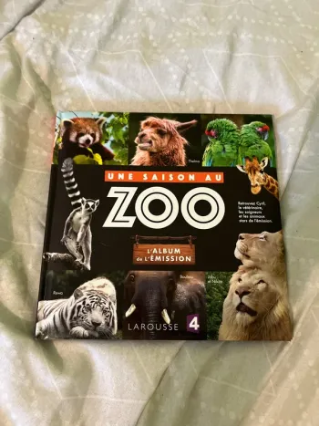 Livre une saison au zoo