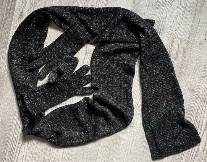 Ensemble écharpe et gants - photo numéro 1