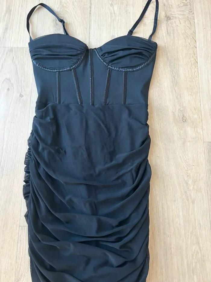 Robe vintage noir cintrée - photo numéro 2